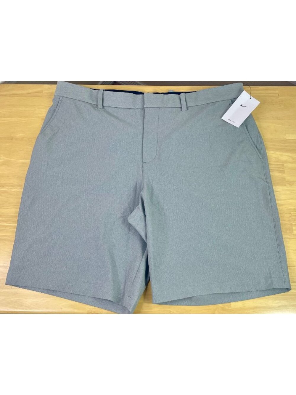 Nike Dri-Fit Gray Performance Stretch Golf Shorts CU9740-003, Men’s Size 40, NWT